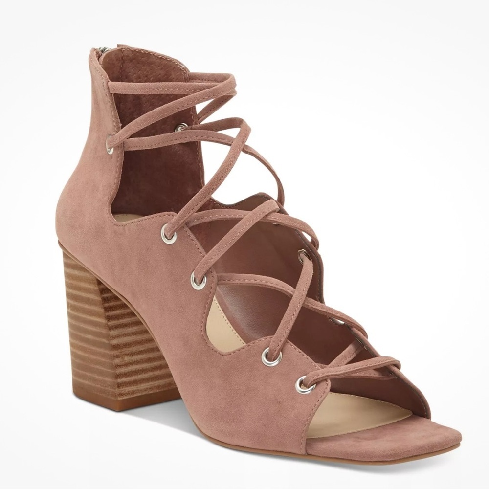 Vince Camuto Womens Strappy Nahara Heel 👡